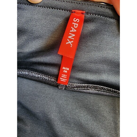 SPANX Faux Leather Black Leggings Size Medium - Picture 5 of 9